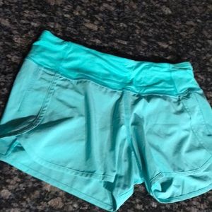 Turquoise lululemon run times size 8